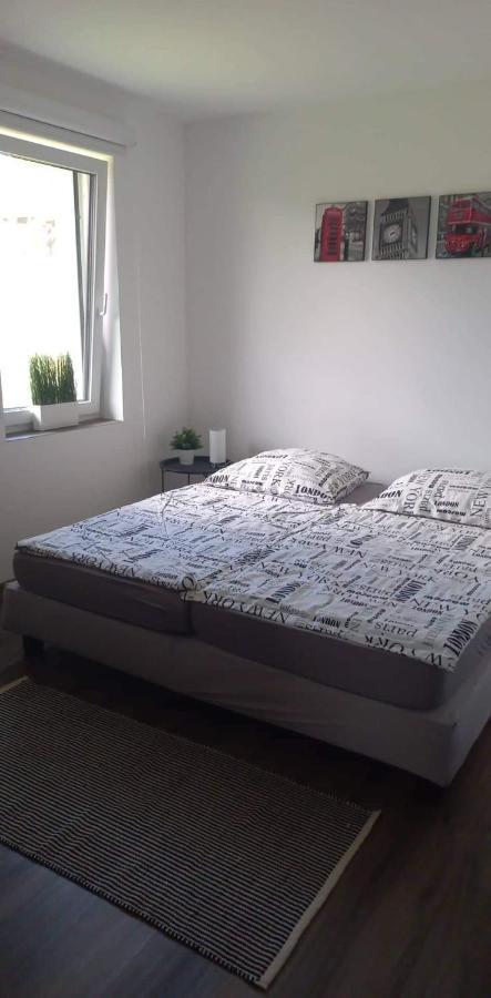 Bridgiet Home Apartman Cserszegtomaj Eksteriør billede